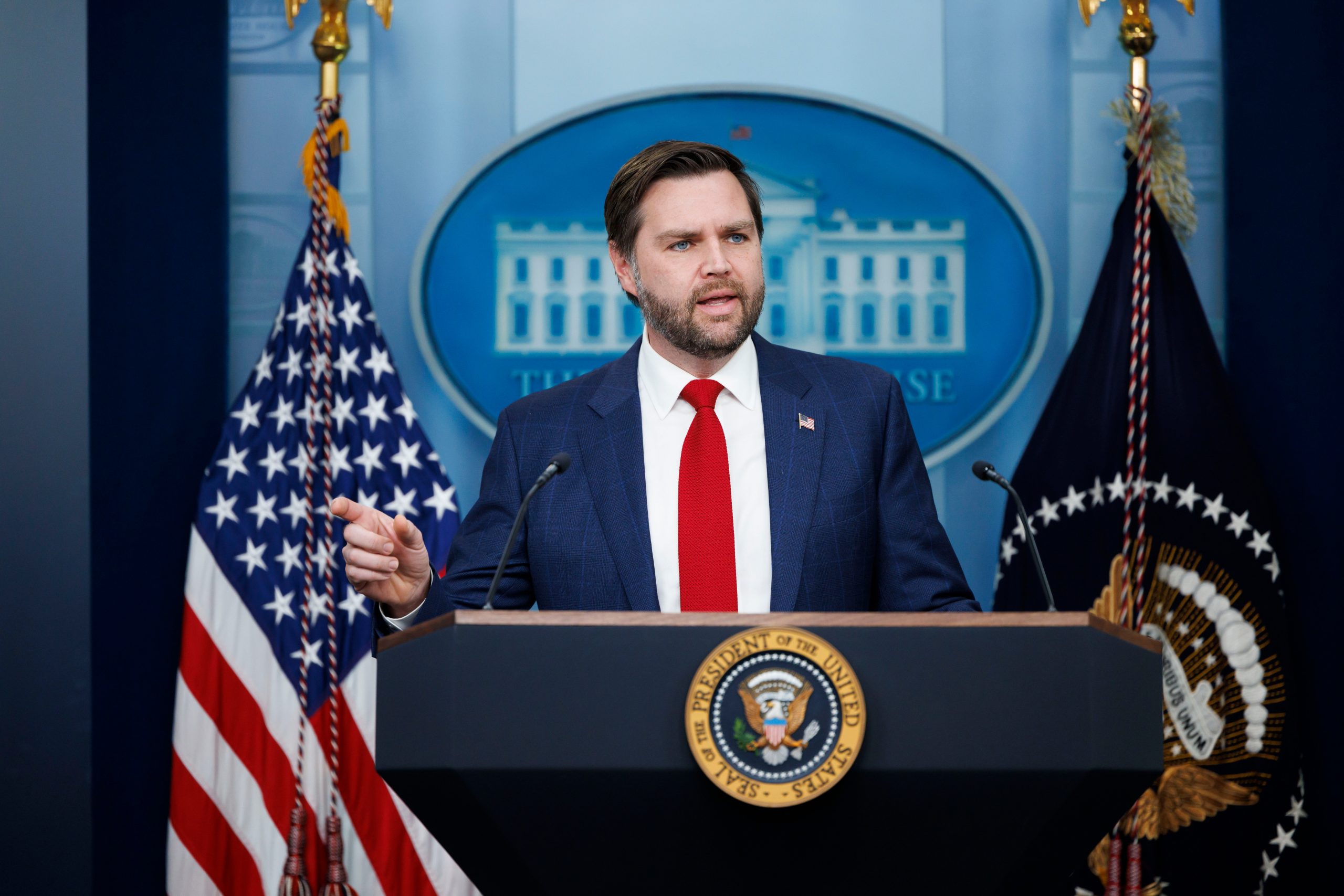 US Vice President Champions Stablecoins as a Booster for the Dollar's Global Power in 2025
